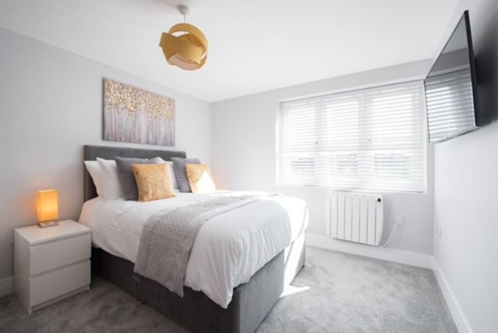 Beautiful, Spacious 1 Bed Flat