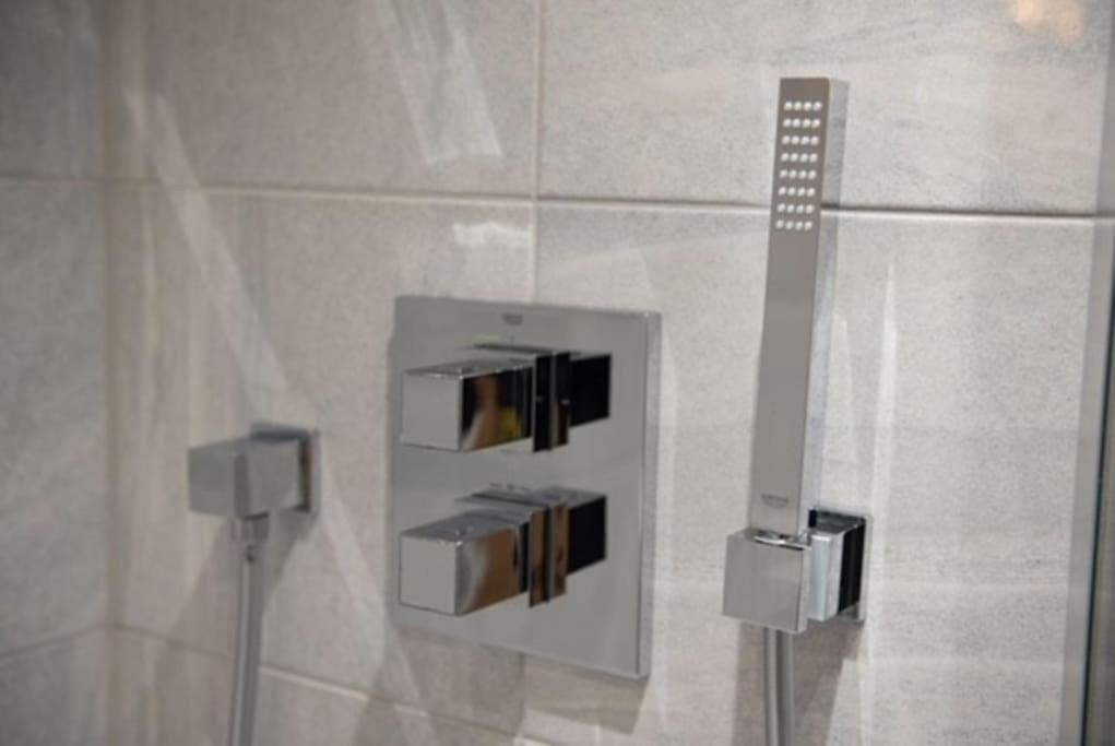 Apartment Beautiful, Spacious 1 Bed Flat